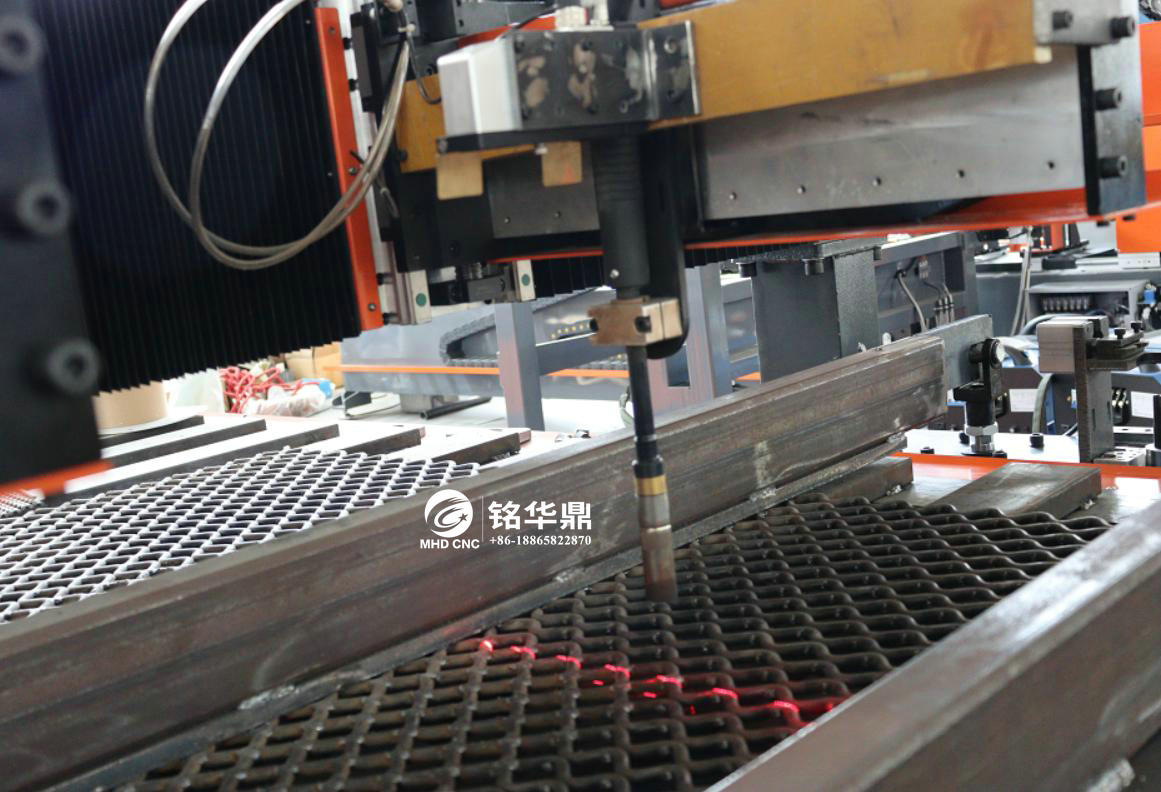 automatic screen mesh welding machine.jpg